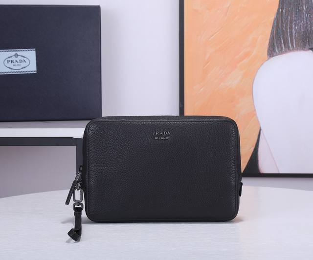 With Original Box, The Latest Style Of Prada Men's Handbags, Synchronized With T