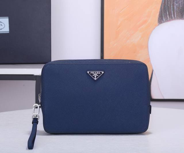 With Original Box, The Latest Style Of Prada Men's Handbags, Synchronized With T