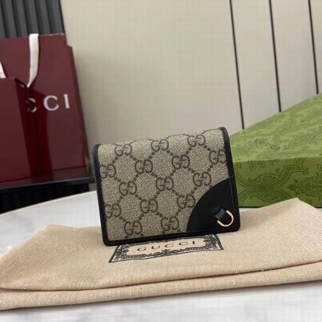 Top-Of-The-Line New Gg Emblem Mini Wallet The New Gg Emblem Collection Reinterpr