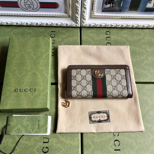 Top Version With Green Box, Counter Quality, Original Leather, Real Shot. Model