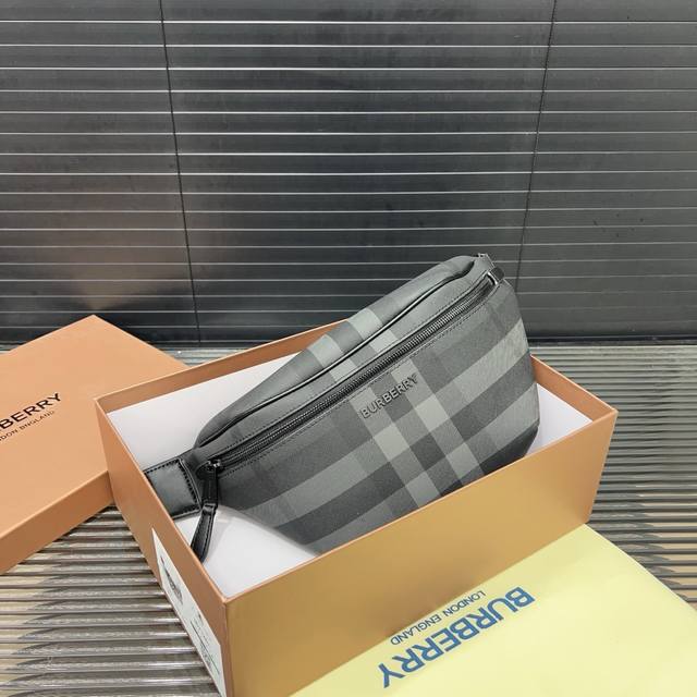 Burberry Burberry Canvas Waist Bag Unisex Chest Bag Messenger Bag Casual Versati