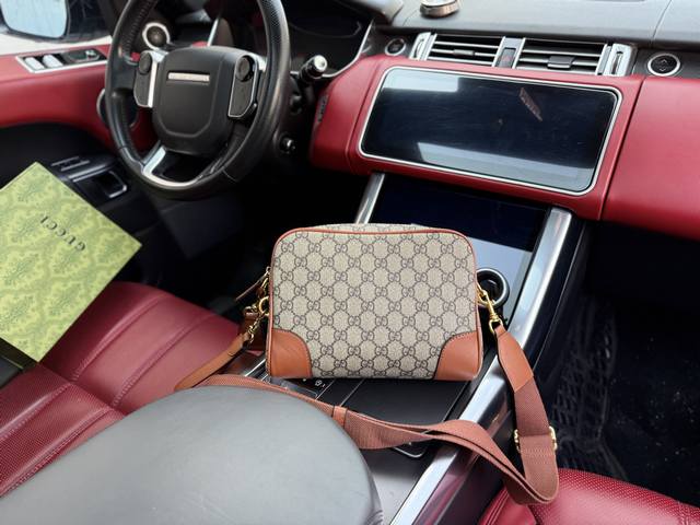 High-End New "Gucci" Shoulder Bag Gucci Messenger Bag Gucci Gg Emblem Old Flower
