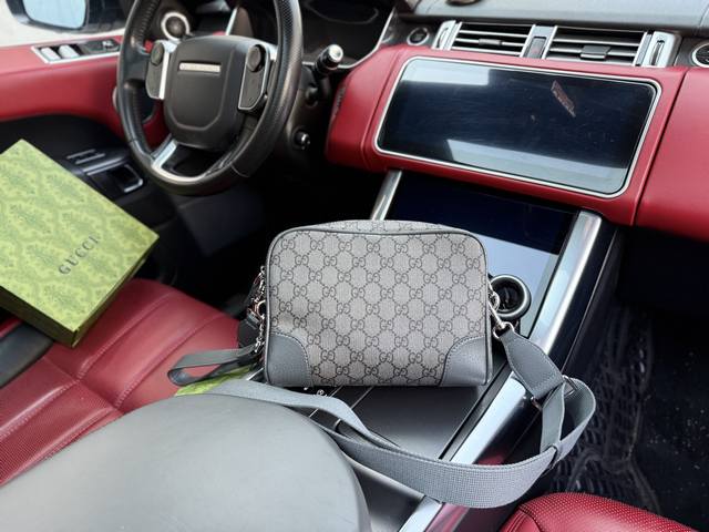 High-End New "Gucci" Shoulder Bag Gucci Messenger Bag Gucci Gg Emblem Old Flower