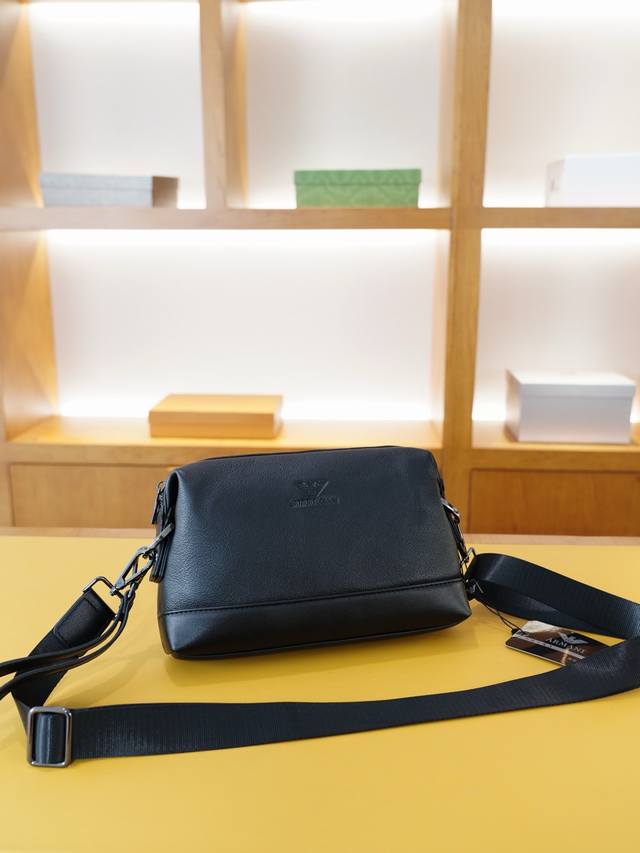 Amani Armani Official Website Synchronized High Version Crossbody Shoulder Bag C