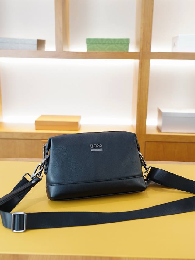 Boss Official Website Synchronized High Version Crossbody Shoulder Bag Handbag D
