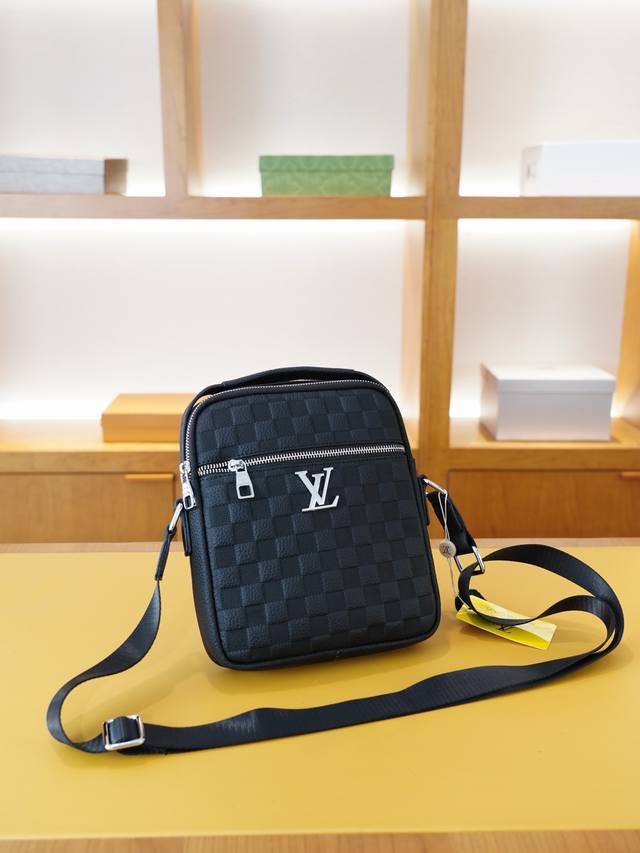 Lv Louis Vuitton Official Website Synchronized High Version Crossbody Shoulder B