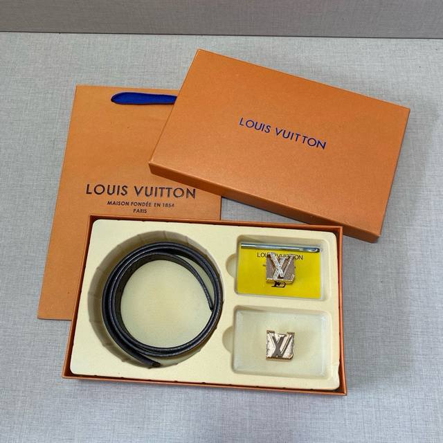 Lv Louis Vuitton Boutique Double Buckle Gift Box Set With Gift Box Available At