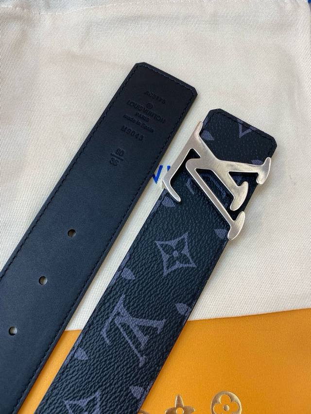 Lv Oem Factory P Product 4.0Cm Width Can Be Inspected, Genuine One-Piece Casting