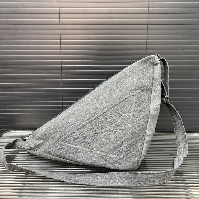 Prada Prada Triangle Denim Triangle Bag Unisex Shoulder Bag Messenger Bag Classi