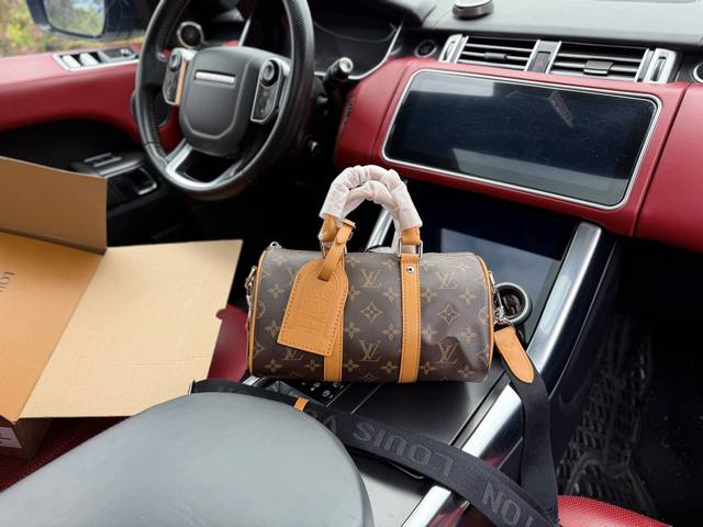 Chip High-End Goods New "Louis Vuitton" Lv Shoulder Bag Louis Vuitton Messenger