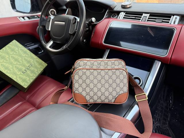 High-End New "Gucci" Shoulder Bag Gucci Messenger Bag Gucci Gg Emblem Logo Brand