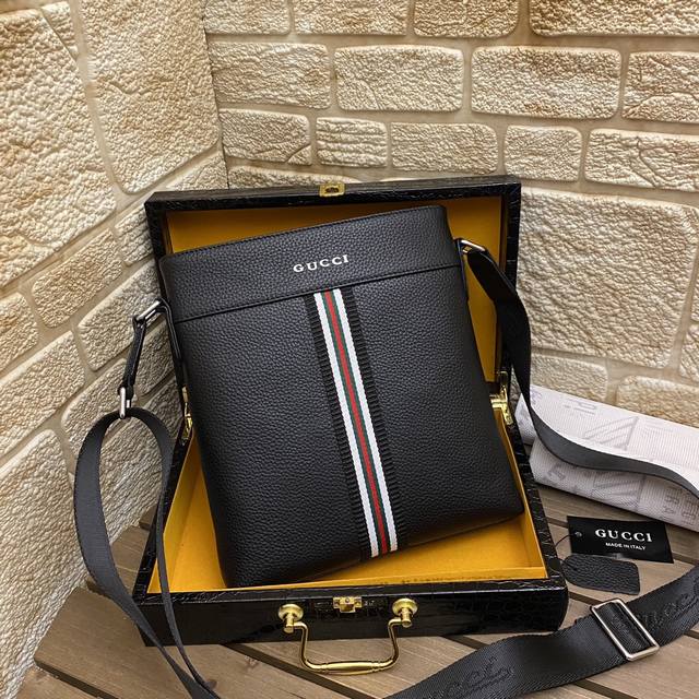 New Arrival Model 33090-2 G Casual Men's Bag. Imported Top Layer Cowhide, Large