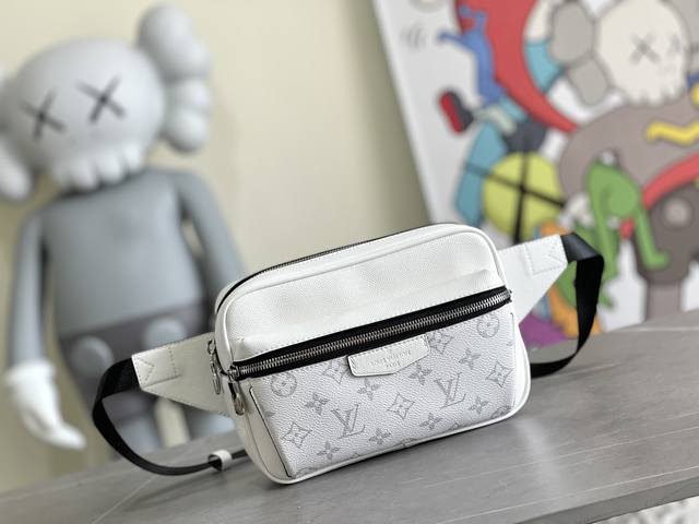 Exclusive Real Shot M30245 Outdoor Waist Bag Combines Monogram Canvas And Soft T