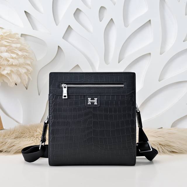 Hermes-Herm S Latest Men's Messenger Bag Shoulder Bag Made Of Top Calfskin Noble