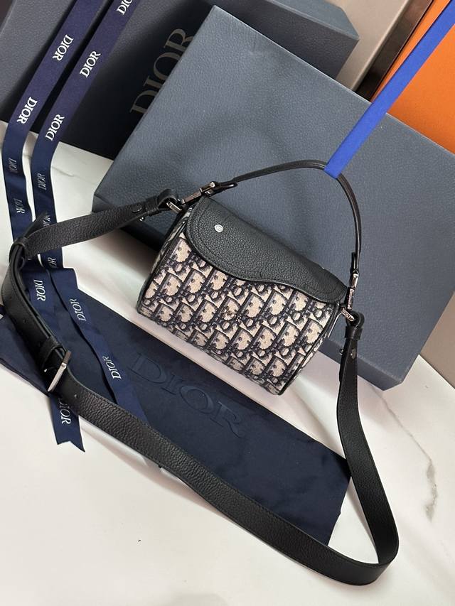 Top Original With Blue Box Di.Or Mini Roller Messenger Bag Number: Cd:93367 This