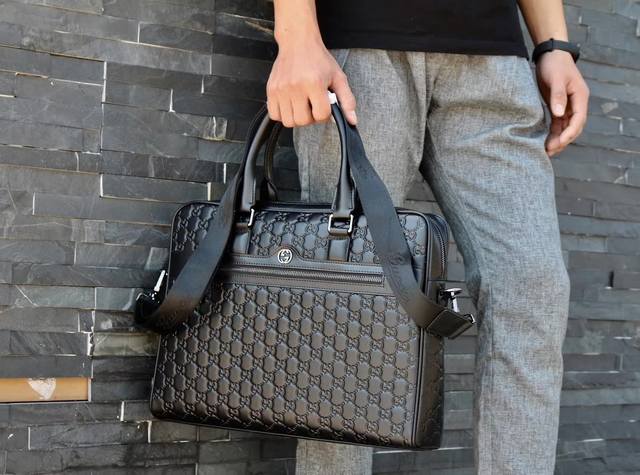 Batch Guccl Exclusive New Model 33113-5 Business Casual Bag Size 38X29X6Cm Color