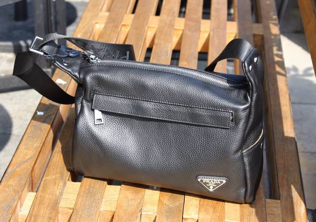 Batch Model: 816Prada Released A New Crossbody Bag, A Very Practical One With Fu
