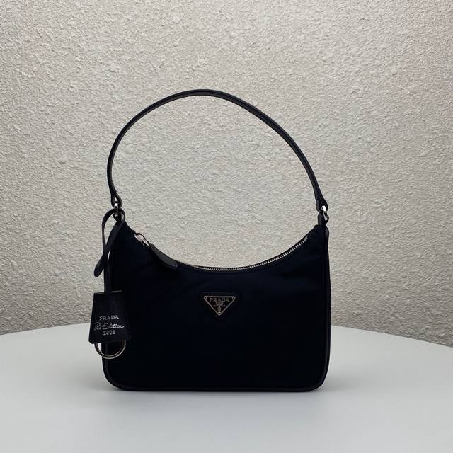 With Original Box, Top-Grade Original Prada Latest Hot-Selling Leather Shoulder