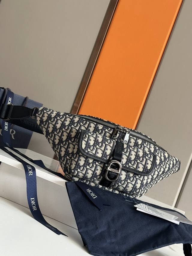 Top Original This Dior 8 Waist Bag Is A New Product Of Dior For Spring 2025. It