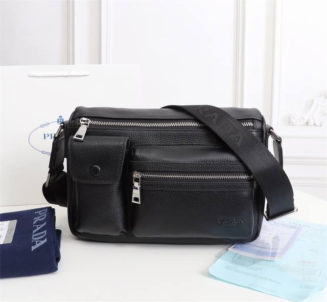 Model: P670-2 Prada Has Released A New Crossbody Bag, A Very Practical One With