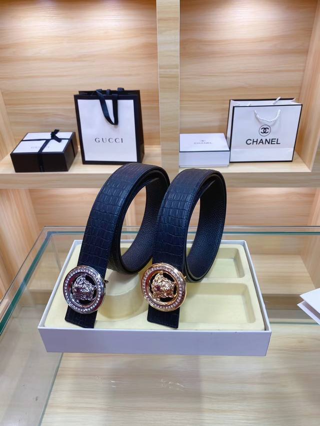 Versace - Pure Cowhide, High-End Product, Clear Texture, Super Good Feel, Street