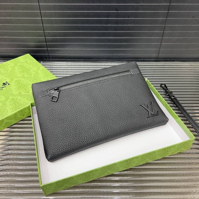 Louisvuitton Louis Vuitton Cowhide Men's Clutch Handbag High-End Quality Deliver