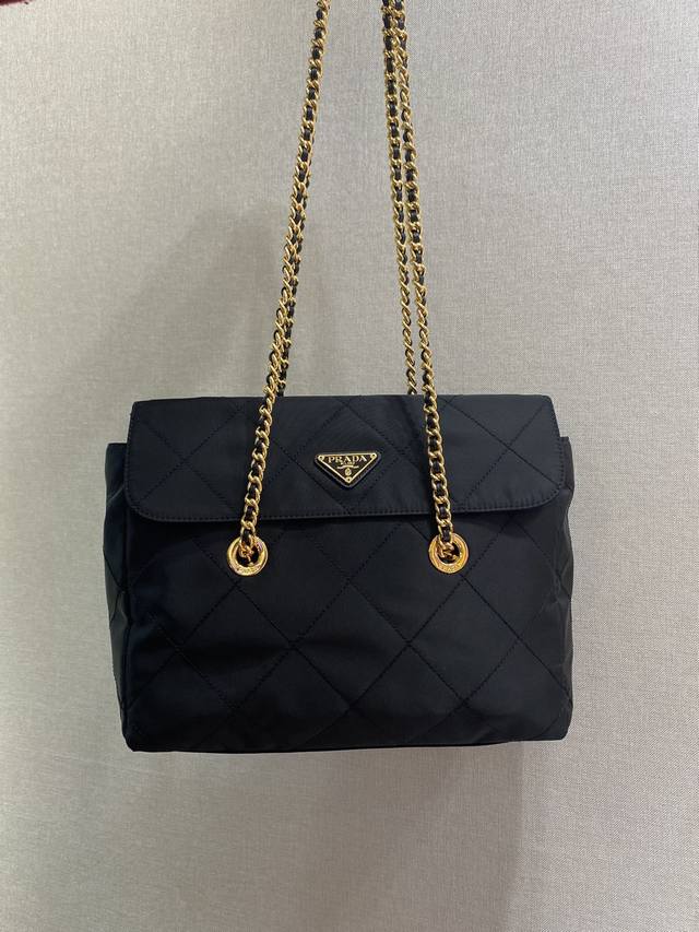 Vintage Flip Cover 1Bd630 Large Size 30Cm This Vintage Chain Diamond Hobo Bag Is