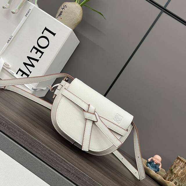Lw Gate Dual New Version, New Color The Minigatedual Handbag Is Crafted From Sof