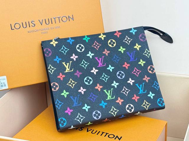 Factory Price M13746 Thirty-Three Colors Black And White Monogram Canvas Cosmeti