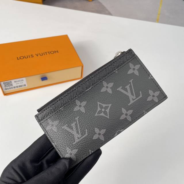Overseas Original M64038 Black Flower Exclusive Real Shot. This Coin Card Holder