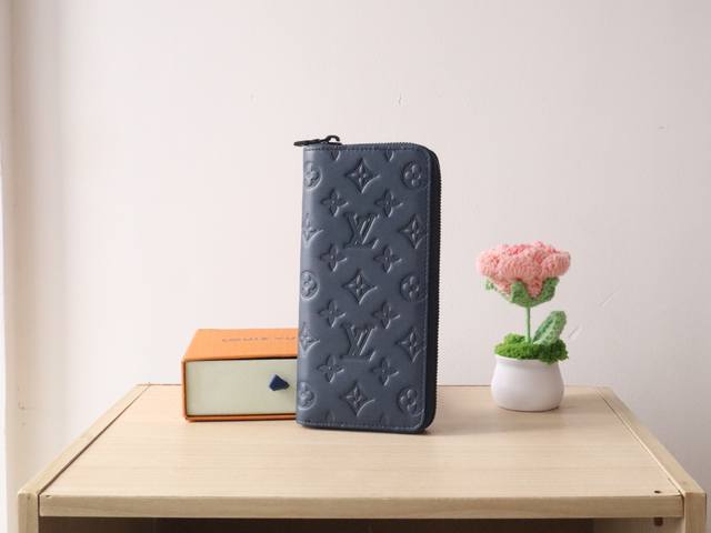 M14783 Zipper Blue