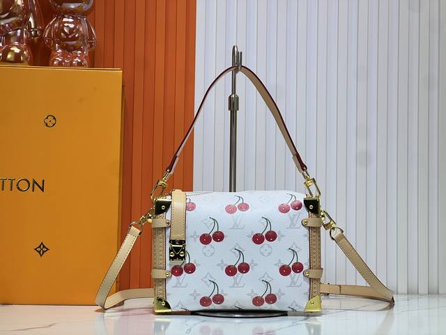 Murakami Takashi Co-Branded Cherry Side Trunk Pm Handbag M46358 The Soft Shape W