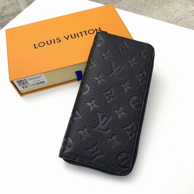 Factory P Price Top Original M69047 Zipper Bag Zippy Vertical Wallet Is Soft Tau