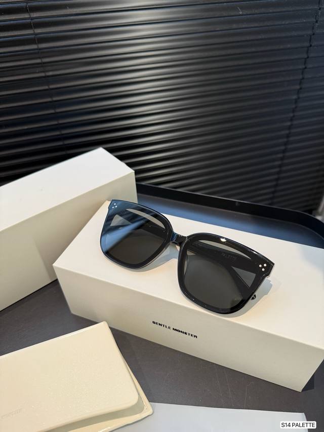 With Full Set Of Packaging Gentle Monster-Sunglasses Are Really Versatile And Wh