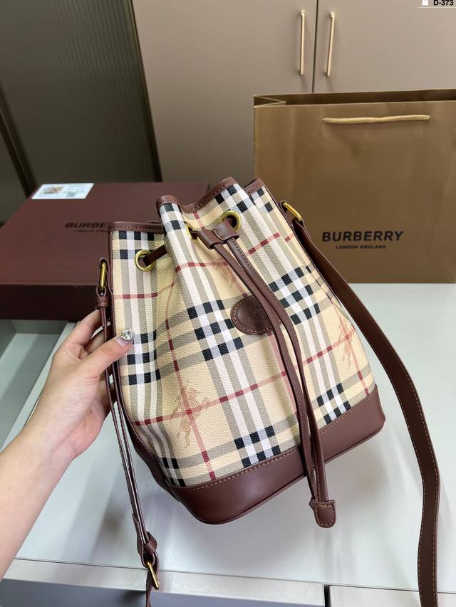Burberry Bucket Bag Storage Bag Burberry Nylon Drawstring Small Bucket Treasure