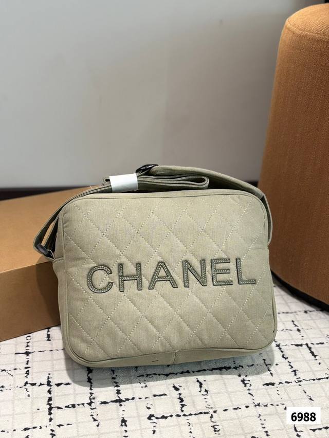 Chanel Denim Camera Bag Any Combination Can Be Easily Controlle D Low-Key And Te