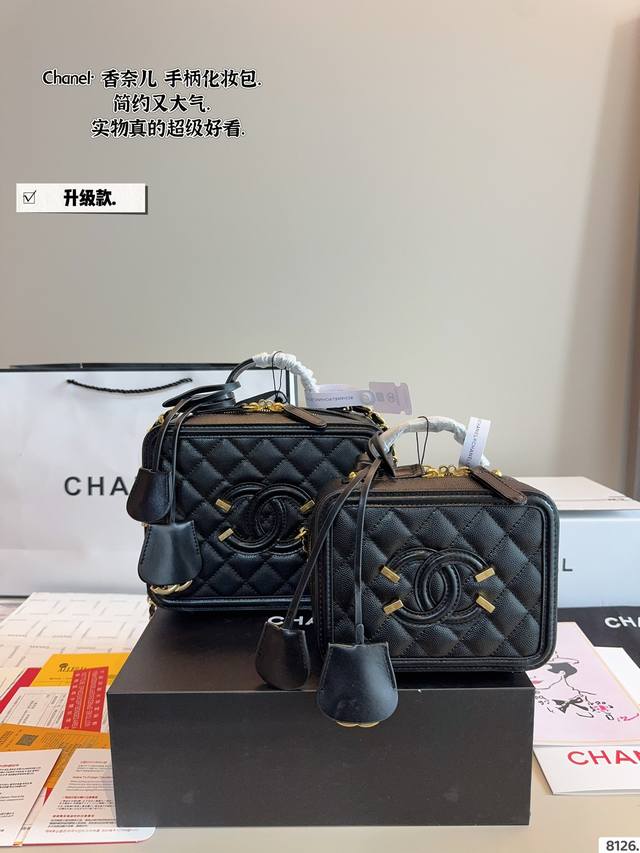 With Gift Box. Chanel. Chanel Box Camera Bag. The Texture Is Very High-En D The