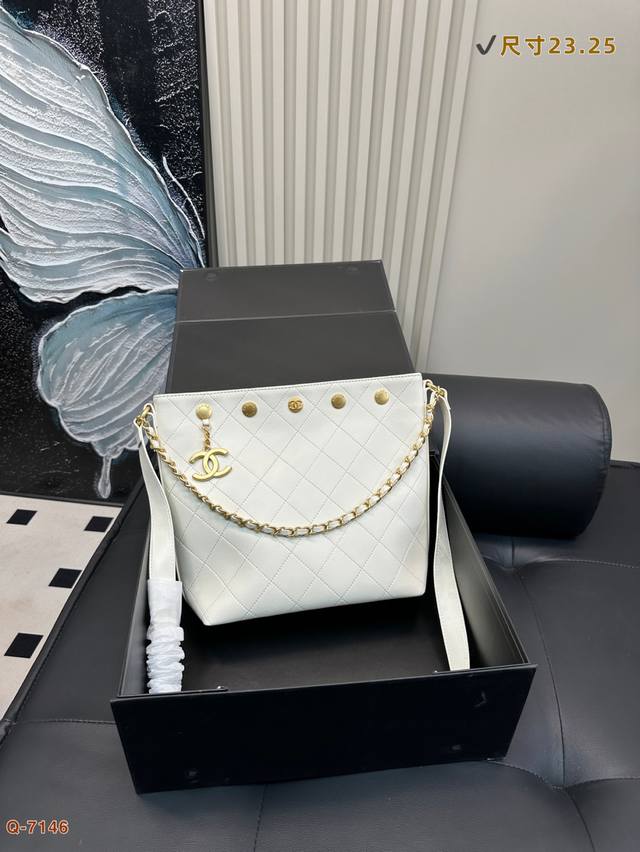 With Folding Box Chanel 25P Rivet Bucket Bag Super Atmospheric Bucket Bag Is Ver