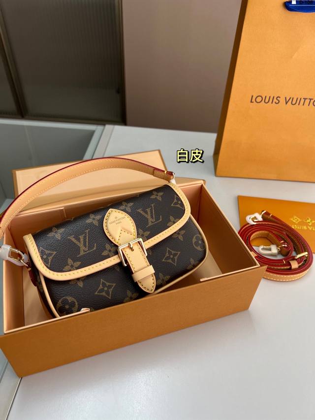 Lvlouis Vuitton Baguette The Mini Baguette Is Super Cute Can Be Carried By Hand