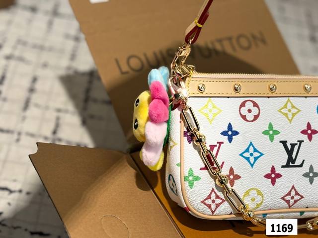 With Airplane Box Folding Box Lv Underarm Bag Lv Beauty White Tri-Color Is Reall