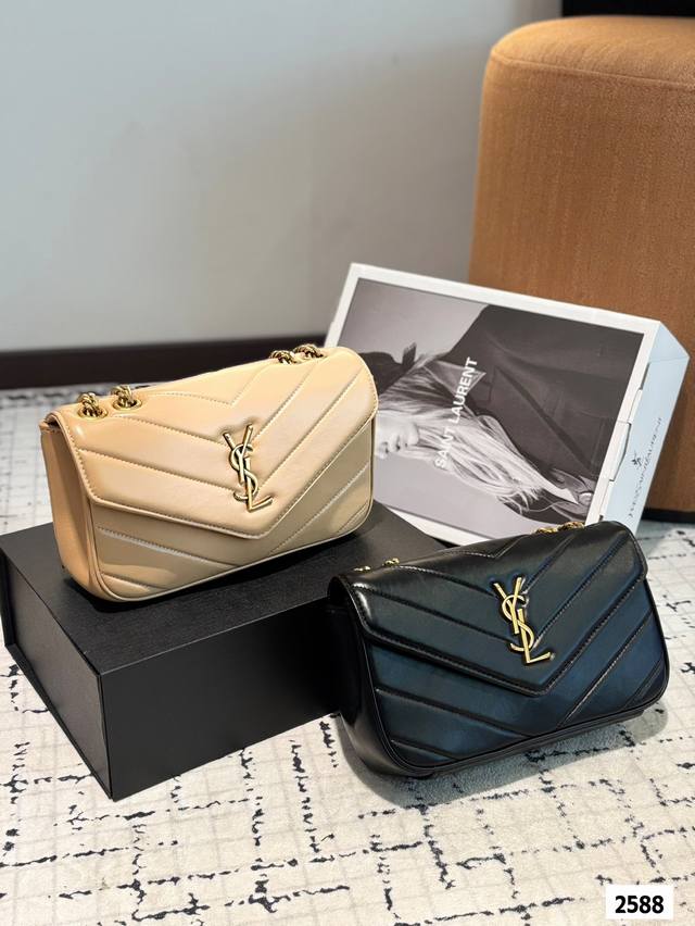 With Folding Box Ysl Postman It's Really Nice To Carry It. Ysl Is The Most Low-K
