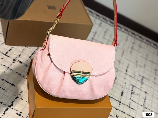 Denim With Gift Box What To Do? This Time, The Lv Denim Series Has Taken Over Th