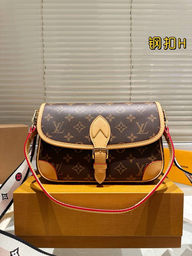 Original Steel Buckle Lv Baguette Bag Is So Good Looking Real Shot Of The Upper