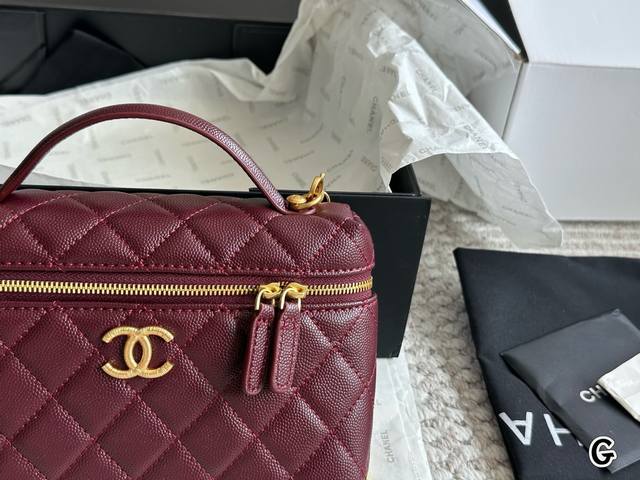 A Chanel 25C Hot-Selling Ip Box Bag. I Am Very Lucky~ The Bag Type Is L P40, Ver