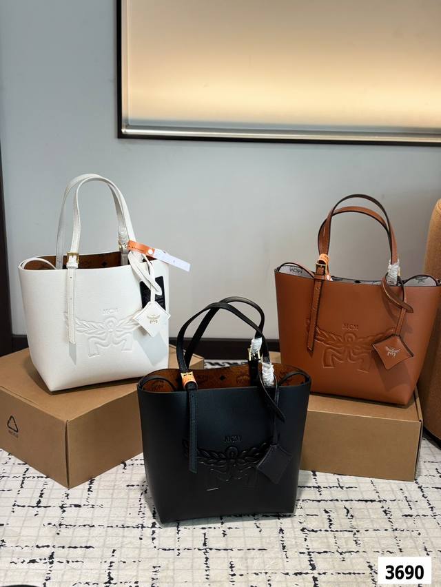 Mcm New Cowhide Tote Can Be Used On Both Sides [Celebration Celebration Celebrat