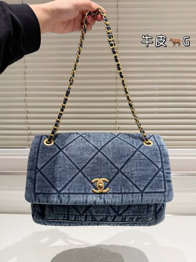 First Layer Cowhide Chanel Fw 2025 Accessories Lazy And Casual And Easy To Carry