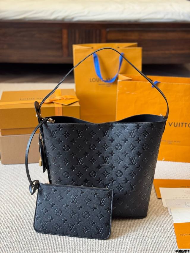Cowhide Version Large Size With Box Lv All Inbb Handbag Is Made Of Monogram Leat