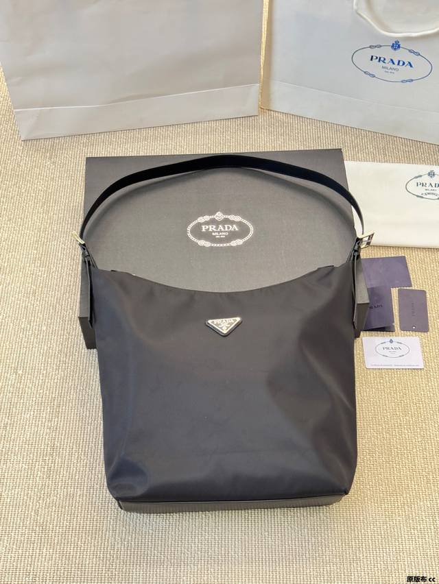 Original Cloth Prada's Classic Nylon Cloth Tote Bag Used Prada Dtote, Very Pract
