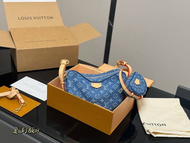 Comes With A Full Set Of Packaging Size: 22*13Cm Lv I Really Love The Pea Beauti