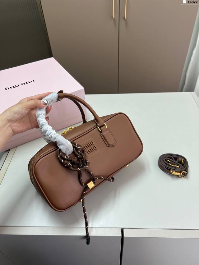 Big Miumiu Miu Miu Bowling Briefcase Can Be Carried By Hand Or Cross-Body The Ap